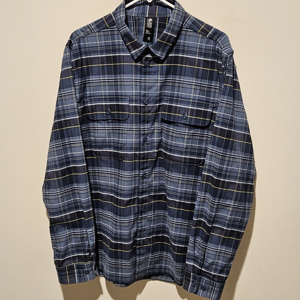 Mountain Hardwear Blue Plaid Casual Button Down Shirt